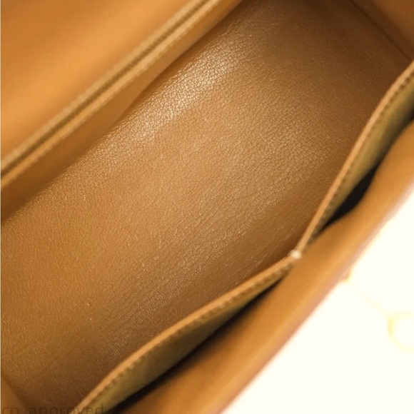 SOLD Hermes vintage Kelly 28 Sellier Courchevel leather Gold with gold hardware - Picture 10 of 16